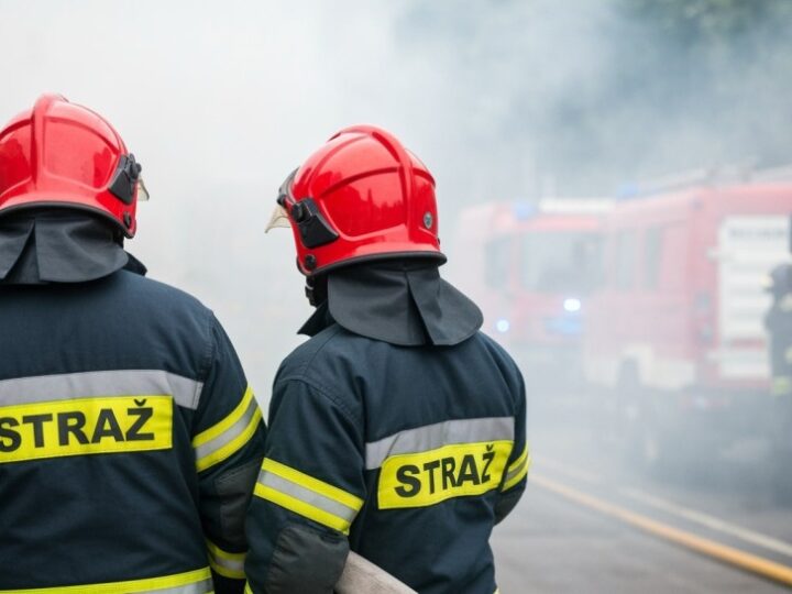 Pożar w Burkatowie: Dom jednorodzinny w ogniu, na szczęście bez ofiar