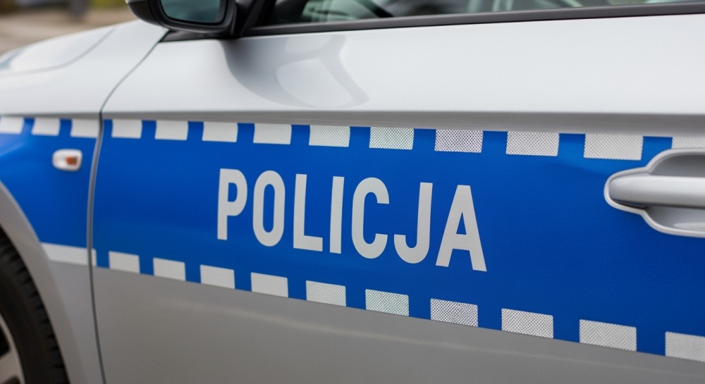 Właściciel znęcał się nad psem na oczach przechodniów, czworonóg trafił do schroniska po interwencji policji