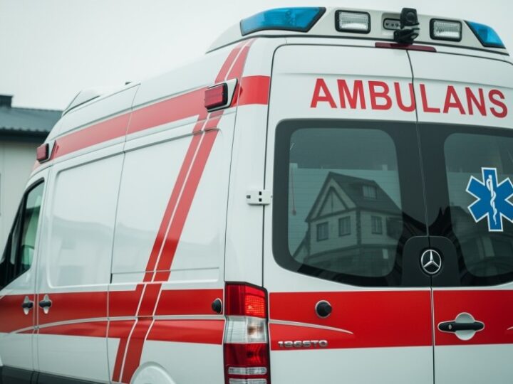 Bezpieczna jesień na drogach: Apel policji do kierowców i pieszych