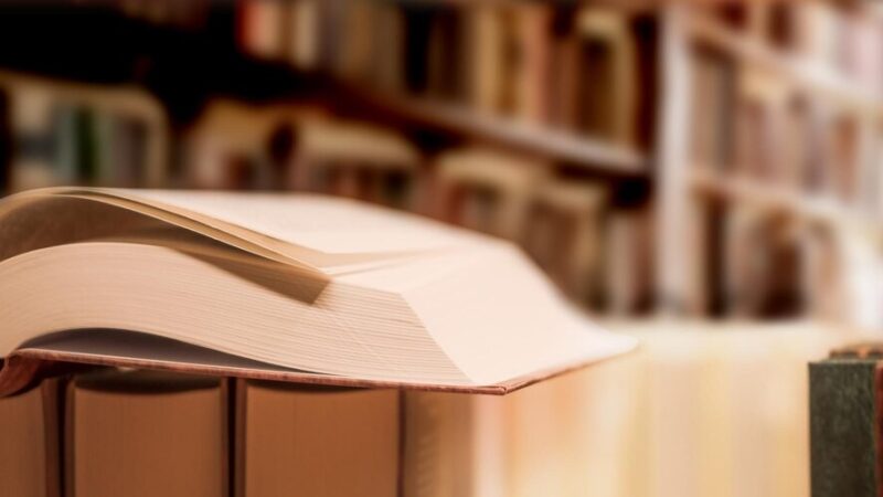 Ekologiczne przygody w bibliotece: Segregacja i kreatywność w jednym!