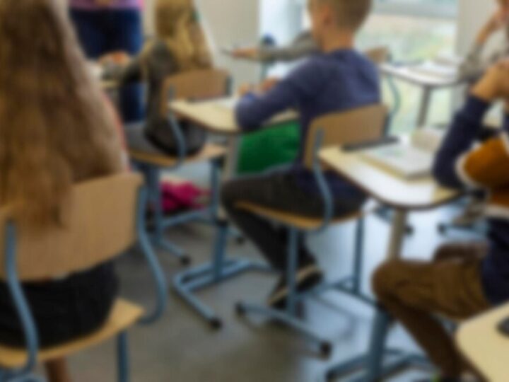 Licealiści z Skłodowskiej odkrywają chemię w laboratoriach UWr