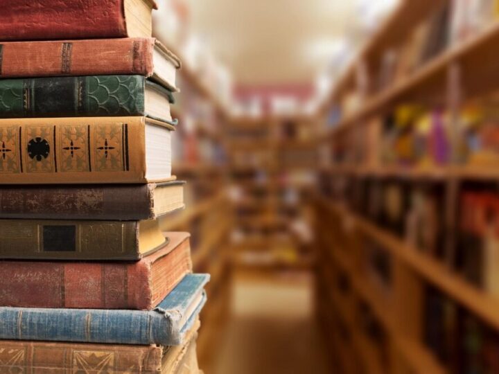 Ostatnie wolne miejsca na warsztaty chemiczne i logopedyczne w bibliotece!