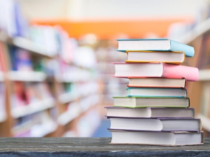 Filip Cembala otwiera Tydzień Bibliotek: Pasjonująca droga artysty w Miejskiej Bibliotece