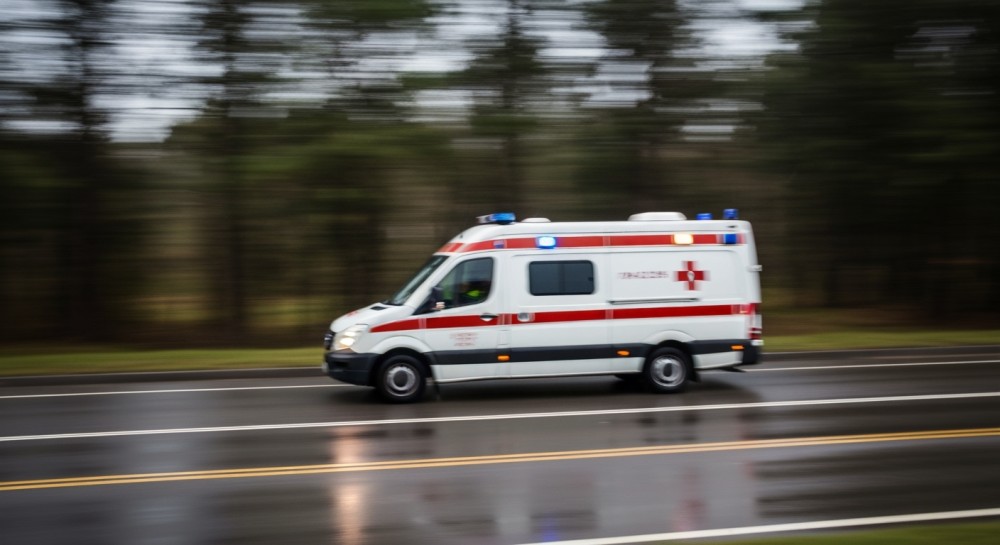 Ratownicy w Świdnicy ćwiczą ewakuację osób bariatrycznych z wysokości