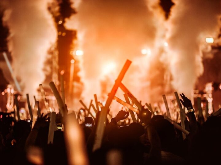 Muzyczne echa w kamieniołomie: fortepian ożywia Strzegom!
