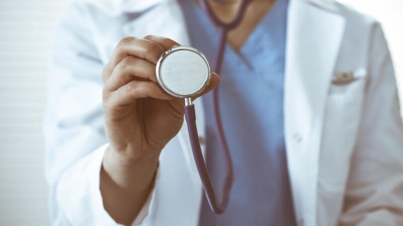 Świdnica wprowadza teleopiekę: nowoczesne wsparcie dla seniorów