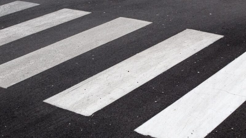Bezpieczni na drodze: Rozpoczyna się akcja 'Świeć Przykładem – Noś Odblaski!